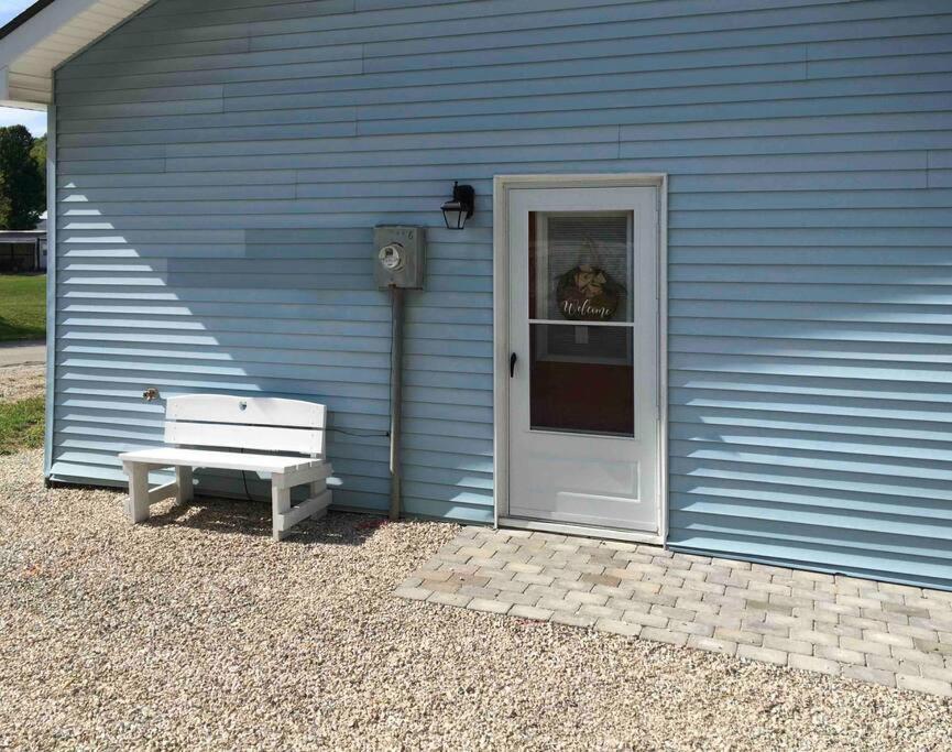 Caddy Corner Has A Hot Tub Just Outside Of Town Villa French Lick Exteriör bild